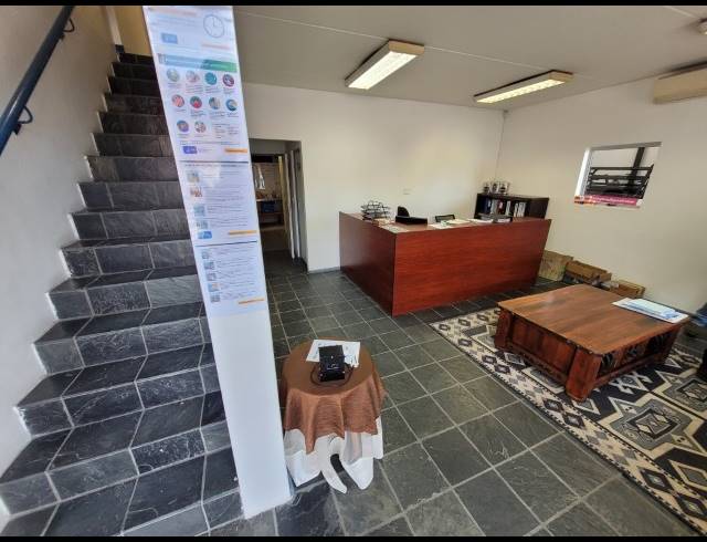 405M² WAREHOUSE TO LET IN STIKLAND INDUSTRIAL